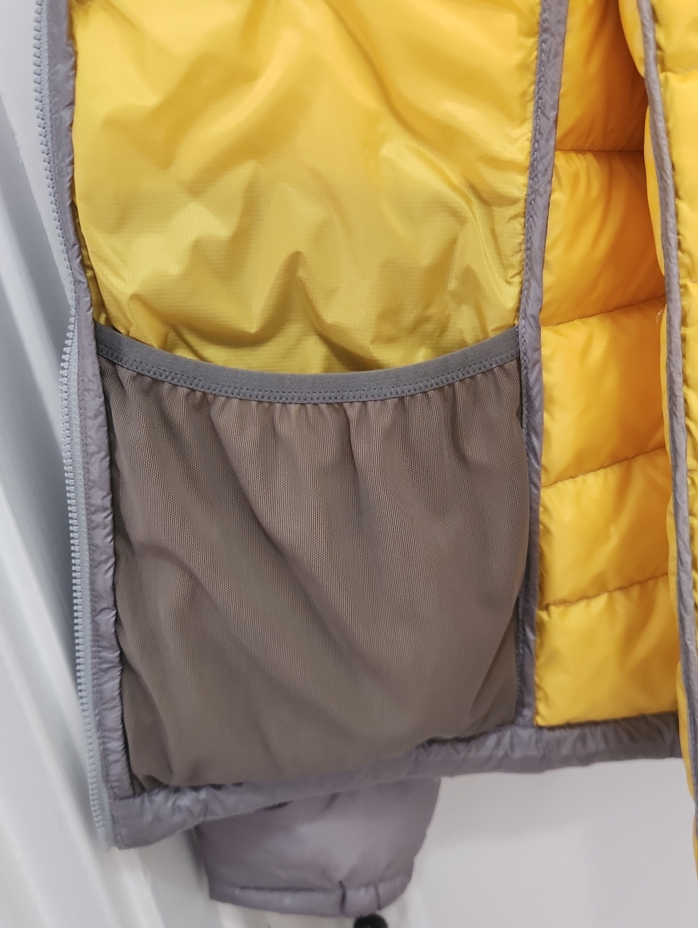 L.L. Bean Women's Grey Down Jacket Coat With Hood Size Large - Picture 9 of 13